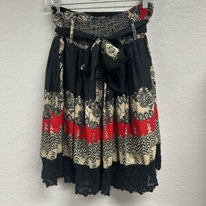 Mix Nouveau Boho Knee Length Skirt w/ crocheted details. Size medium.